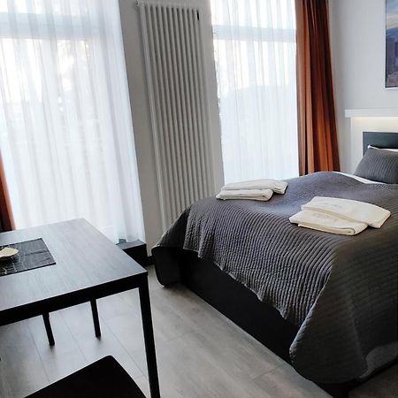 6 Rooms Apartments Berlin Bagian luar foto