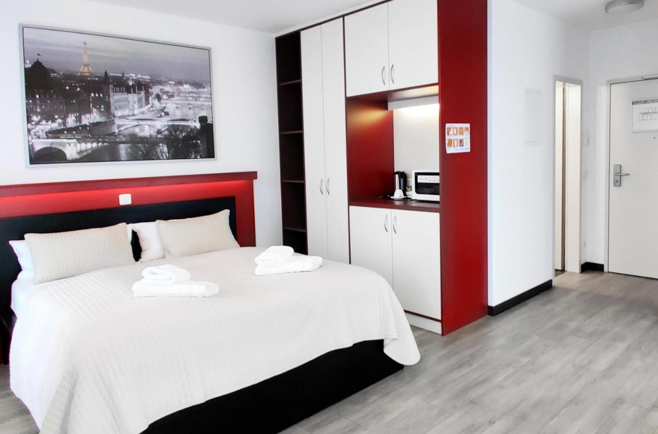 6 Rooms Apartments Berlin Bagian luar foto