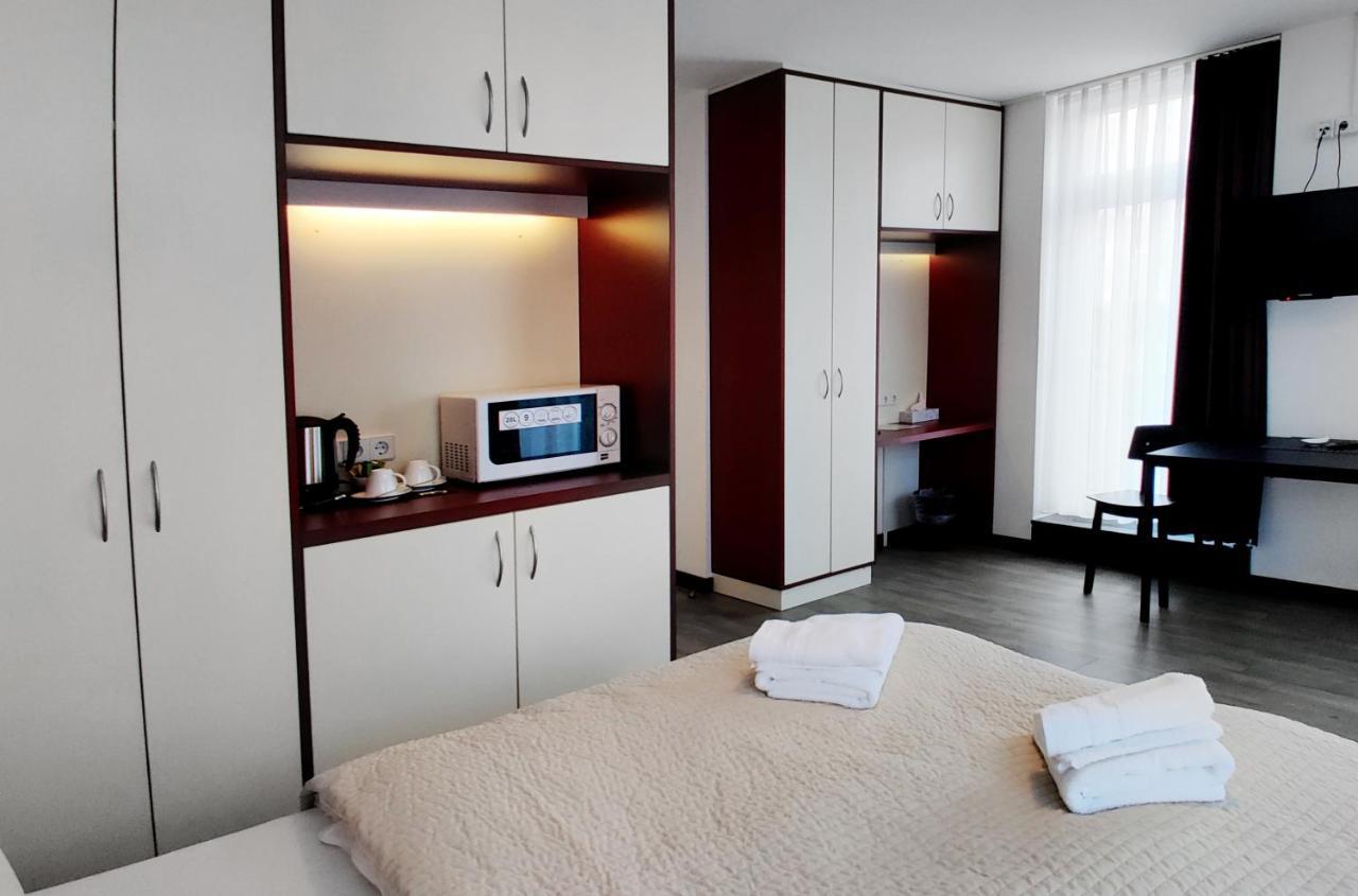 6 Rooms Apartments Berlin Bagian luar foto