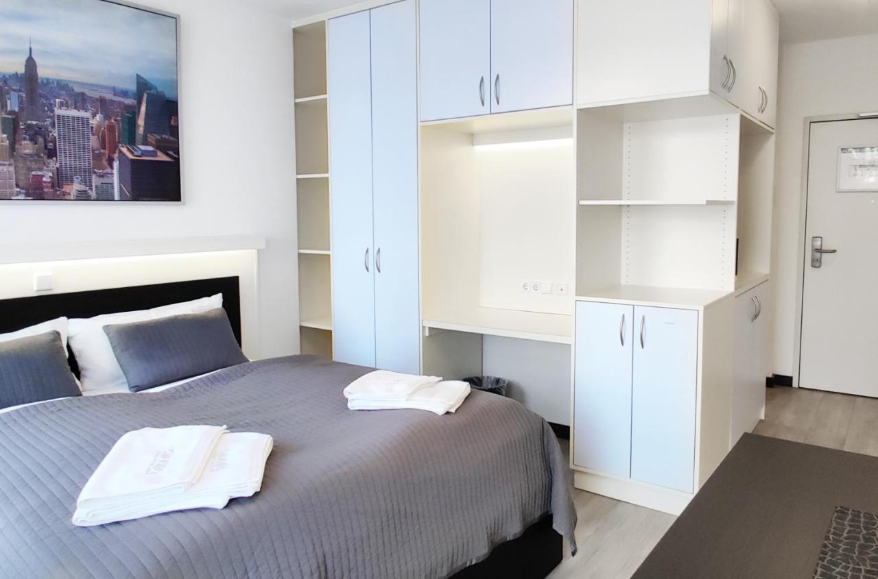 6 Rooms Apartments Berlin Bagian luar foto